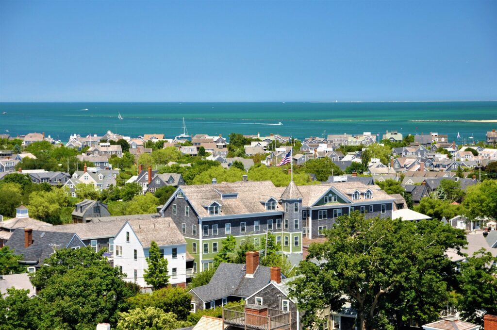 the Nantucket horizon in daytime